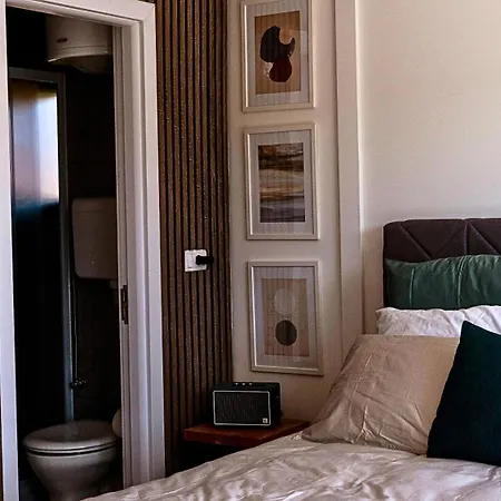 Holiday home Sauna Retreat Zabari, *